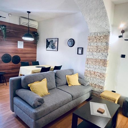 Apartman Three Queens Rijeka Exteriör bild