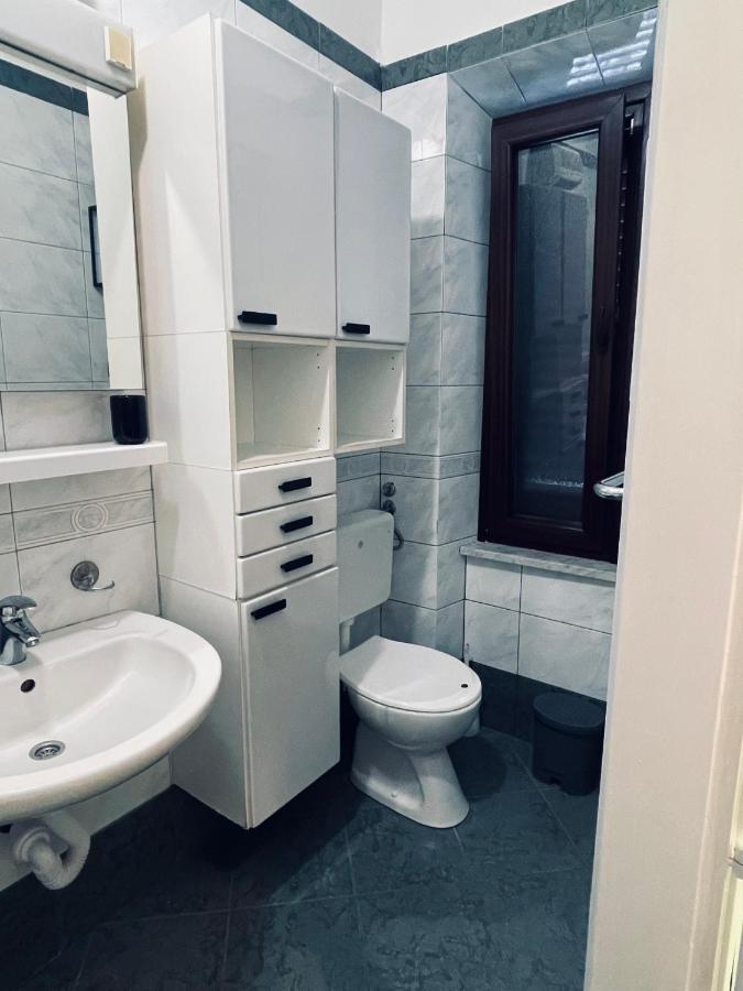 Apartman Three Queens Rijeka Exteriör bild