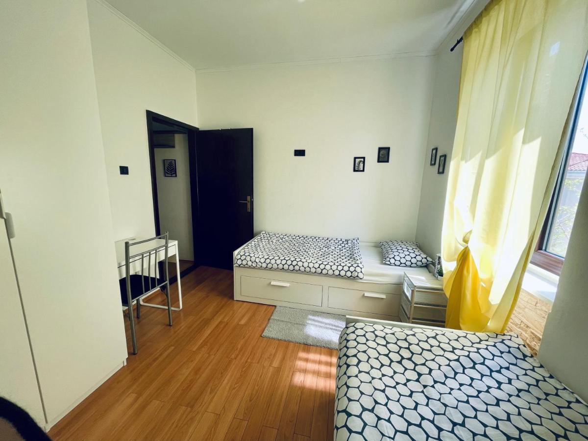 Apartman Three Queens Rijeka Exteriör bild